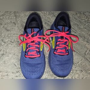 Brooks Women’s Blue Running Shoes with Pink Laces and Yellow Accents